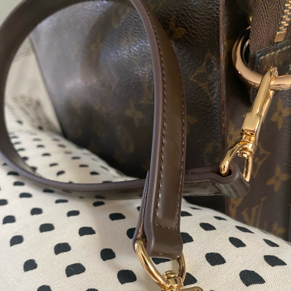 High-end Leather Strap With Hardware